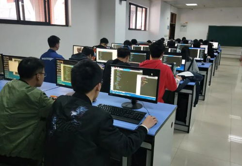 容易后悔的專業(yè)選擇排行榜 醫(yī)學穩(wěn)居榜首，法學意外落選，計算機網(wǎng)絡(luò)工程表現(xiàn)如何？